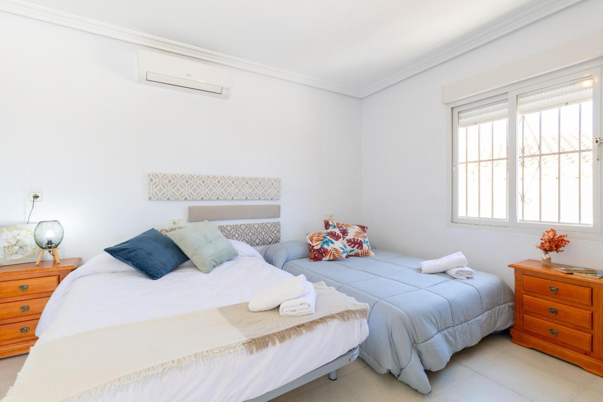 Fidalsa Grand Mediterranean Beachfront Βίλα Playa Flamenca Εξωτερικό φωτογραφία