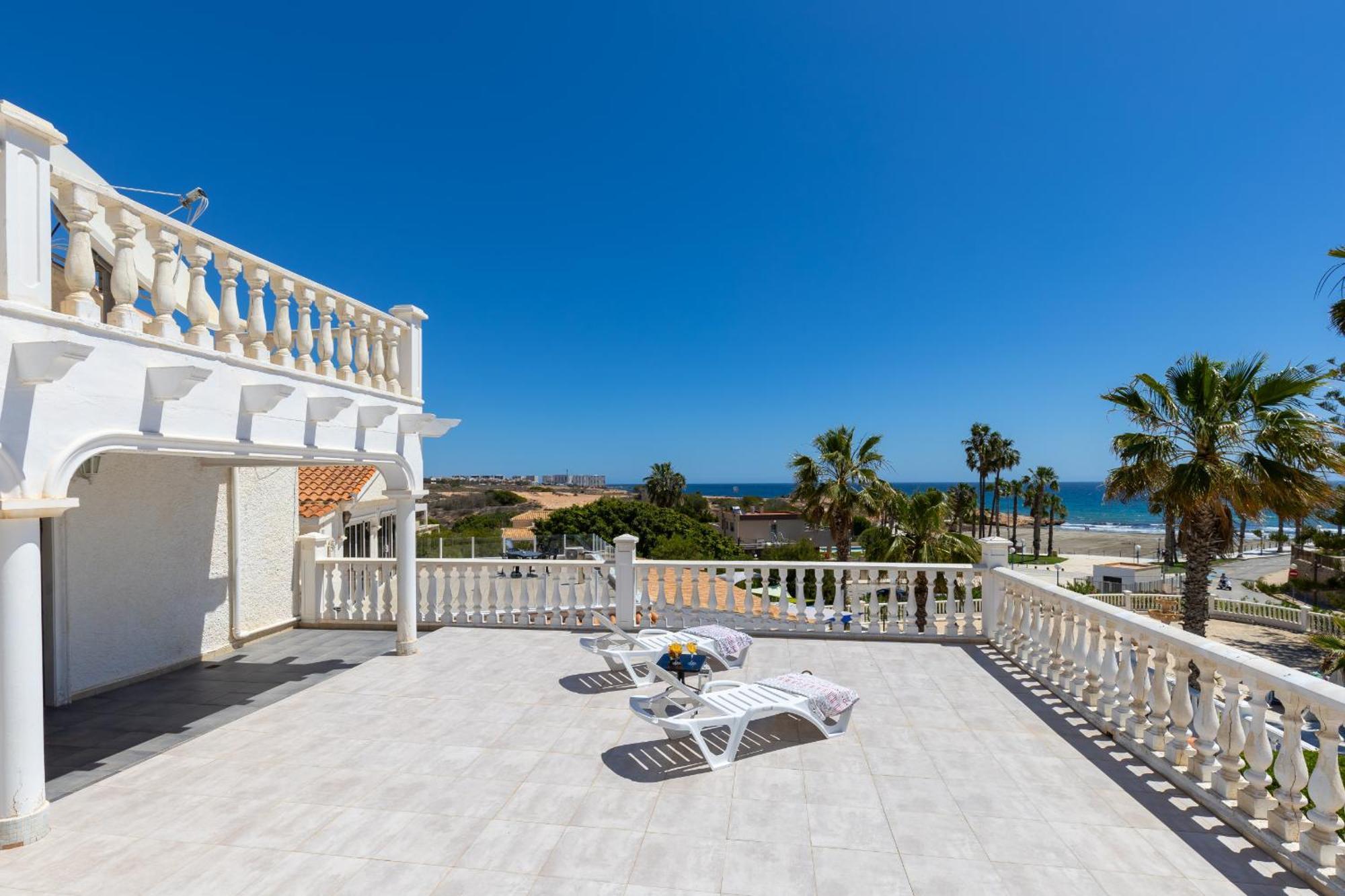 Fidalsa Grand Mediterranean Beachfront Βίλα Playa Flamenca Εξωτερικό φωτογραφία